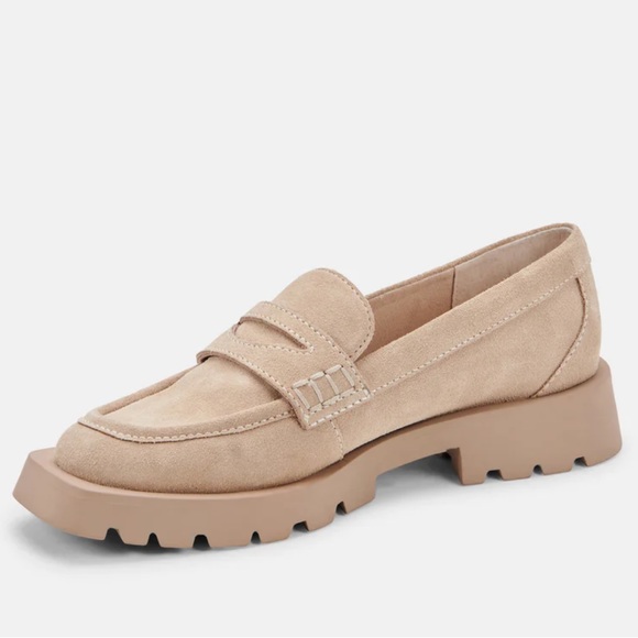Dolce Vita Elias Flats Loafers NWOT Sand Dune - Picture 3 of 8